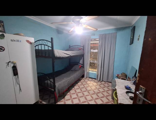 3 BEDROOM HOUSE FOR SALE IN LENTEGEUR